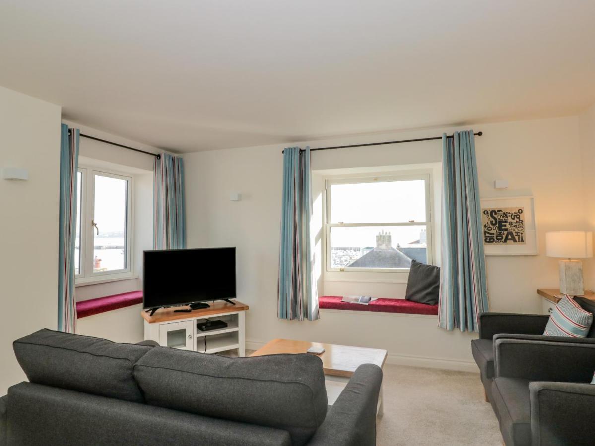 Bay View Apartment Brixham Exterior photo