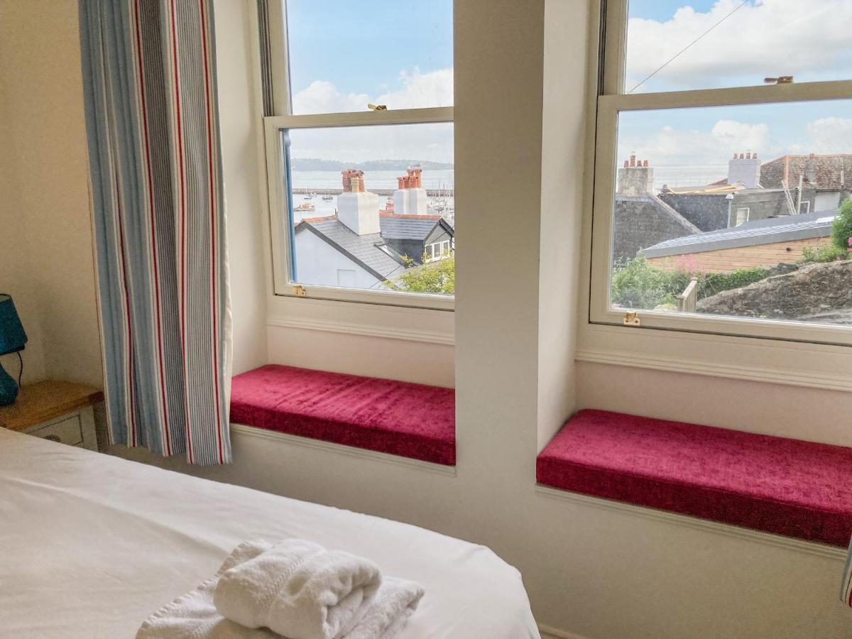 Bay View Apartment Brixham Exterior photo